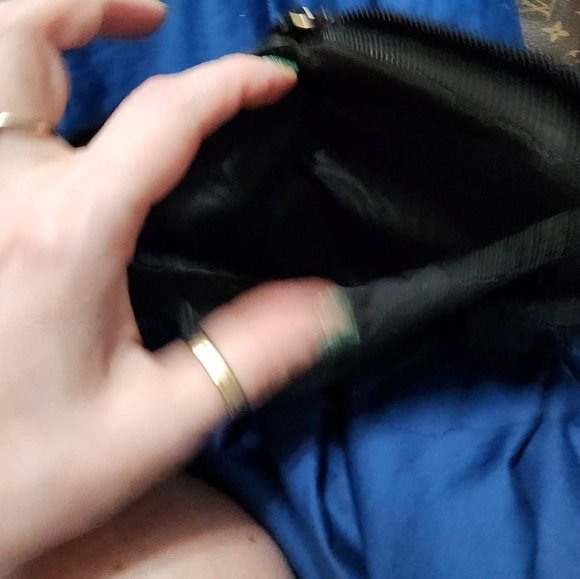 Prada Black Saffiano LEATHER Compact Zip Around Wallet.. - Picture 7 of 8